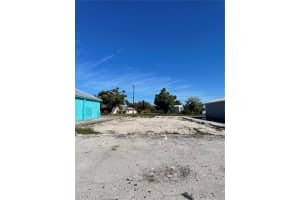 3782 Tamiami Trl #b, PORT CHARLOTTE