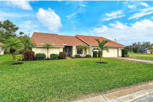 328 Eden Dr, ENGLEWOOD