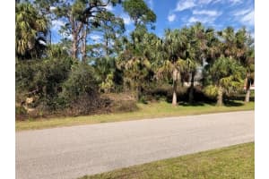 Whitman St S, NORTH PORT