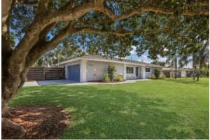 2545 Webber St, SARASOTA