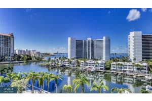 555 Quay Cmn #503, SARASOTA