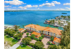9933 Manatee Ave W, BRADENTON