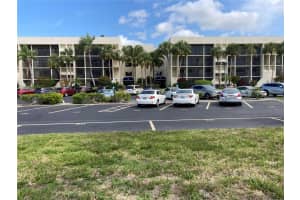6114 43rd St W #301e, BRADENTON
