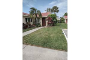2121 Pueblo Cir #v6, SARASOTA