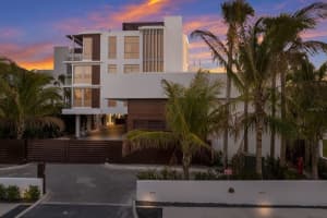 89 Beach Rd #202 & 203, SARASOTA