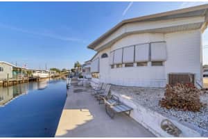 6916 E Bayou Ln, BRADENTON