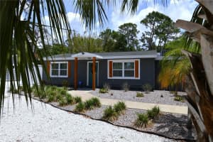 704 Seeds Ave, SARASOTA