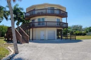 16361 Stringfellow Rd, BOKEELIA
