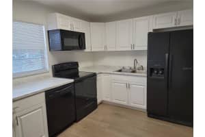 1297 13th St, SARASOTA