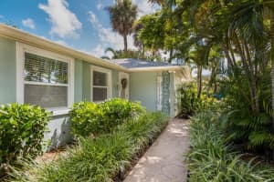 506 69th St, HOLMES BEACH