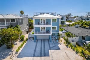 2102 Avenue B, BRADENTON BEACH