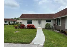 1359 Glendale Cir W #214, SARASOTA