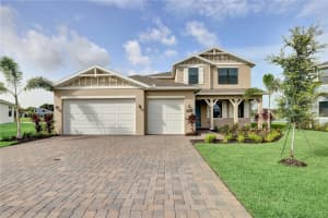 2563 Ocean Breeze Ln, CLEARWATER