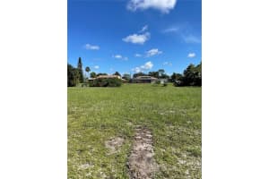 130 Mark Twain Ln, ROTONDA WEST