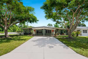 2003 Tetlow Pl, SARASOTA