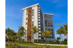 1 Ben Franklin Dr #93, SARASOTA