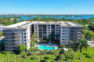 1001 Benjamin Franklin Dr #512, SARASOTA