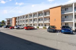 5902 Garden Ln #a24, BRADENTON