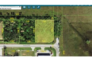 25490 Fortran Dr, PUNTA GORDA