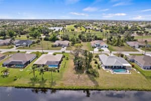 475 Rotonda Cir, ROTONDA WEST