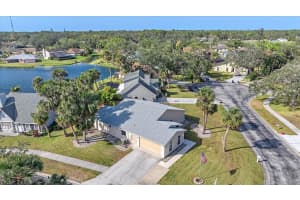 5384 Sarapointe Ct, SARASOTA