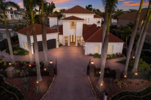 367 W Royal Flamingo Dr, SARASOTA