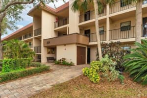 104 Capri Isles Blvd #112, VENICE