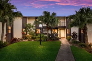 5400 34th St W #15h, BRADENTON