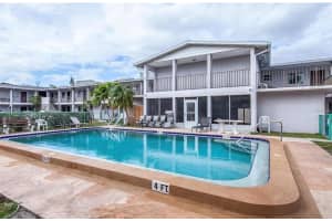 3101 Bee Ridge Rd #221, SARASOTA