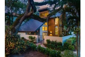 5236 Siesta Cove Dr, SARASOTA