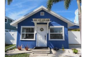 2408 Avenue B, BRADENTON BEACH