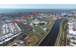 649 N Green Cir, VENICE