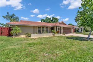 2921 Captiva Dr, SARASOTA