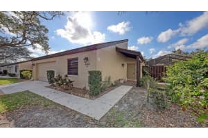 3692 Glen Oaks Manor Dr, SARASOTA