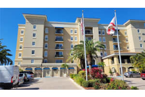1064 N Tamiami Trl #1201, SARASOTA
