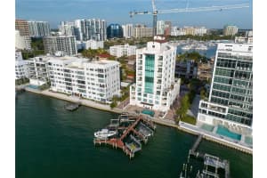 258 Golden Gate Pt #701, SARASOTA