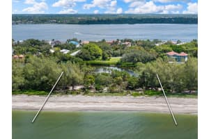 8440 Sanderling Rd, SARASOTA