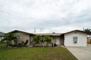 1025 Falcon Rd, VENICE