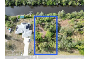 1993 Cedarwood St, PORT CHARLOTTE