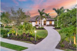 3519 Founders Club Dr, SARASOTA