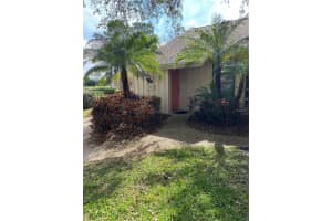3121 Longmeadow #5, SARASOTA