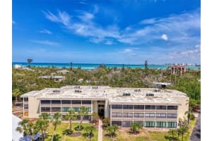 225 Hourglass Way #101, SARASOTA