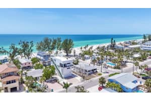 2918 Avenue E, HOLMES BEACH