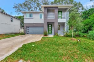 2587 Temple St, SARASOTA