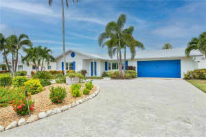 10108 Kingfisher Rd E, BRADENTON