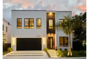 3464 Camino Real, SARASOTA