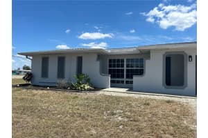 101 Cousley Dr Se, PORT CHARLOTTE