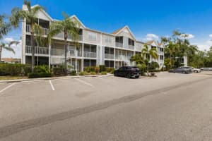 850 S Tamiami Trl #203, SARASOTA