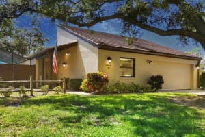 3919 Glen Oaks Manor Dr, SARASOTA