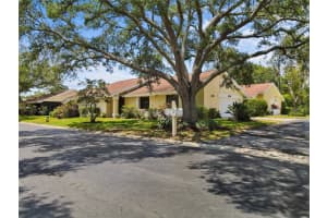 4203 Carriage Dr #27, SARASOTA 4203 Carriage Dr #27, SARASOTA